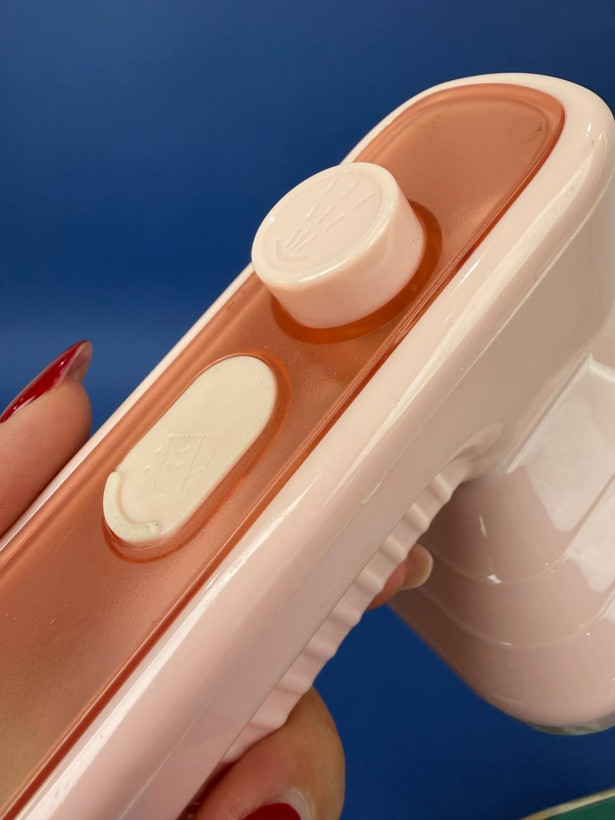 مینی اتو بخار مسافرتی مدل Dry Iron| قابلیت اتوکشی لباس های آویزان در ۳۰ ثانیه